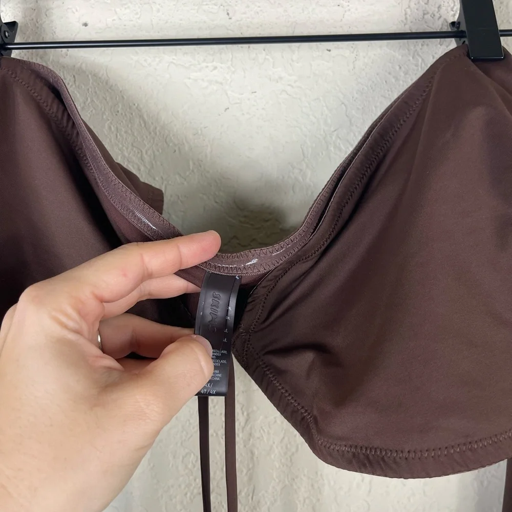 SKIMS Signature Swim Long Sleeve Bikini Top in Cocoa Brown Size 4X